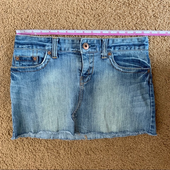 American Eagle Mini Jean Skirt Size 6 - Picture 6 of 6